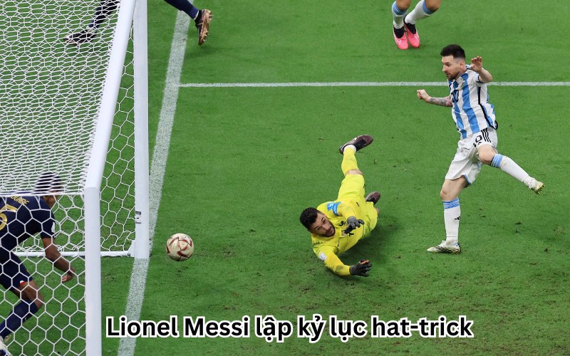 Lionel Messi lập kỷ lục hat-trick